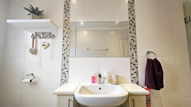 3 Bedroom Property for Sale in Monte Christo Western Cape